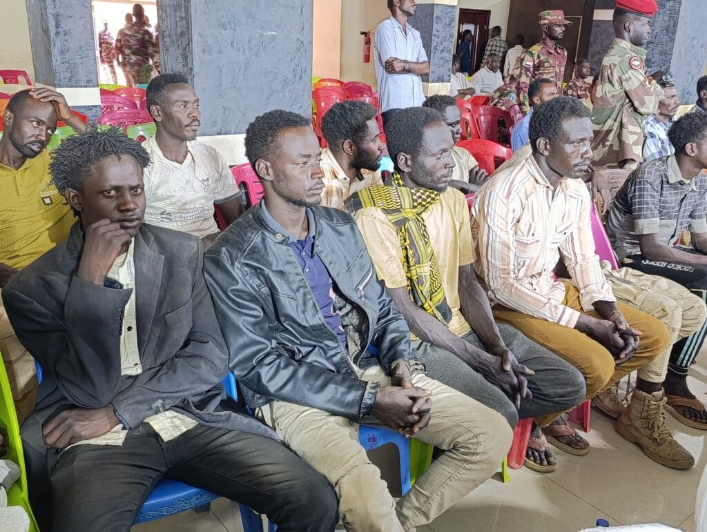 قوات العمل الخاص تكشف عن استسلام ثلاث مجموعات من التمرد ومجموعة رابعة تتفاوض الآن