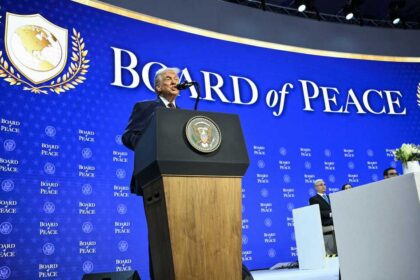 مسؤولان: أكثر من 20 دولة تشارك في أول اجتماع لـ"مجلس السلام"