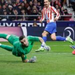 أتلتيكو مدريد يكتسح برشلونة برباعية في نصف نهائي كأس الملك