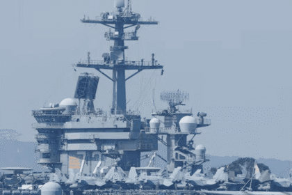 واشنطن تحث السفن الأميركية على الابتعاد عن المياه الإيرانية