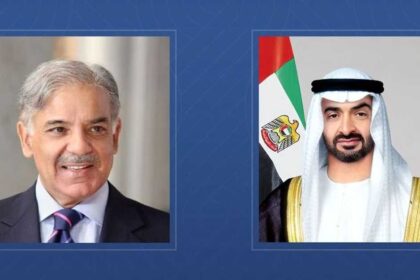 محمد بن زايد يتلقى اتصالا من رئيس وزراء باكستان