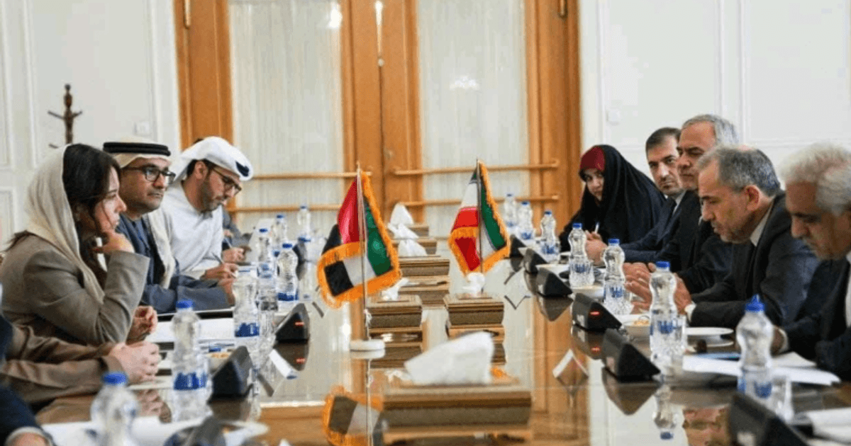 الإمارات وإيران تعقدان مشاورات سياسية في طهران