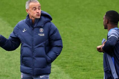 بعد الهزيمة الصاعقة.. ديمبلي ينتقد زملاءه وإنريكي يرد "بعنف"