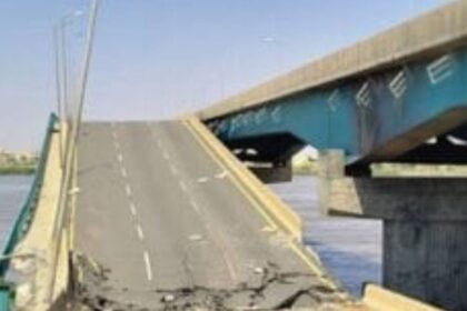 صحفي يكشف عن مفاجأة في “عقد” تأهيل جسر الحلفايا