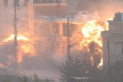 إسرائيل تشن سلسلة غارات مكثفة على الجنوب اللبناني