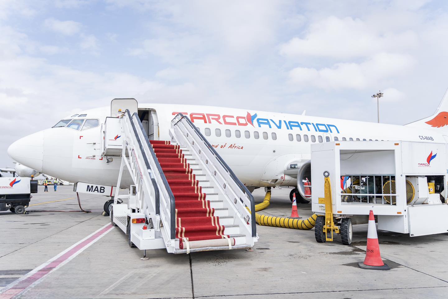 حادث غريب لرحلة طائرة تاركو في مطار القاهرة متجه إلى بورتسودان