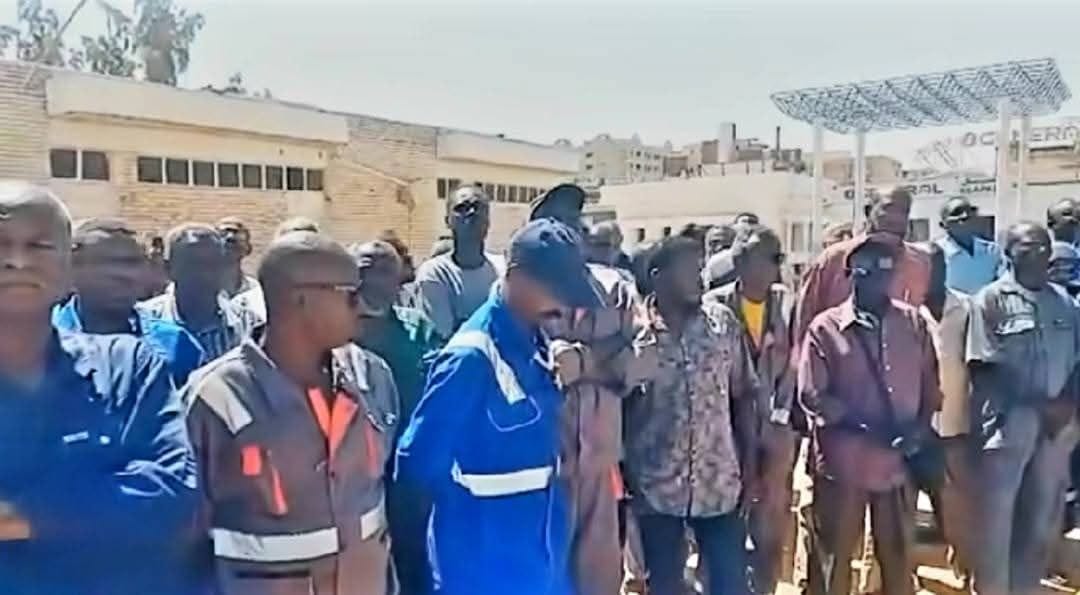 احتجاجات في مطار الخرطوم الدولي