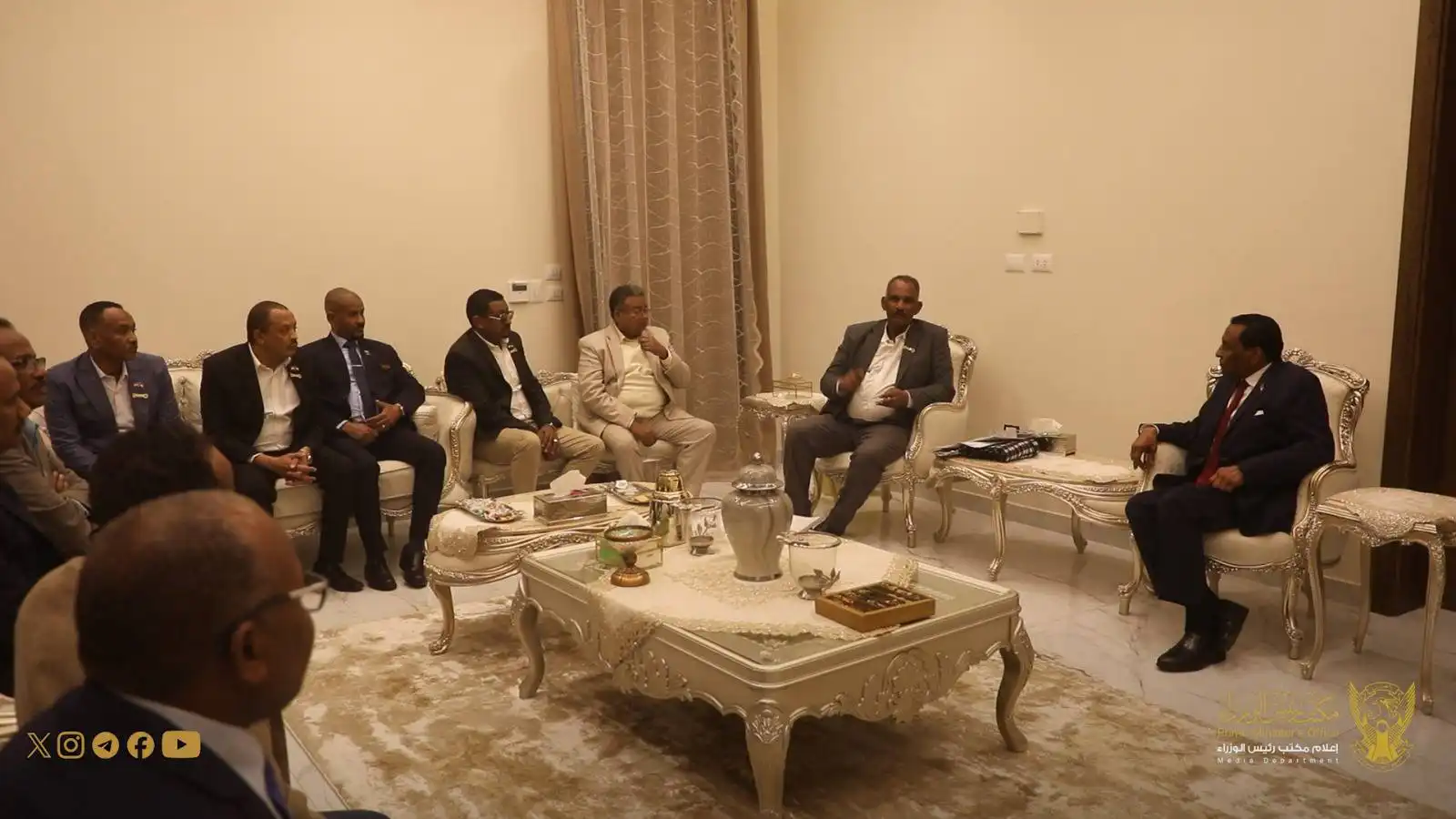 الإعلان عن 10 طائرات للعودة الطوعية من مصر وتحدد موعد أول رحلة