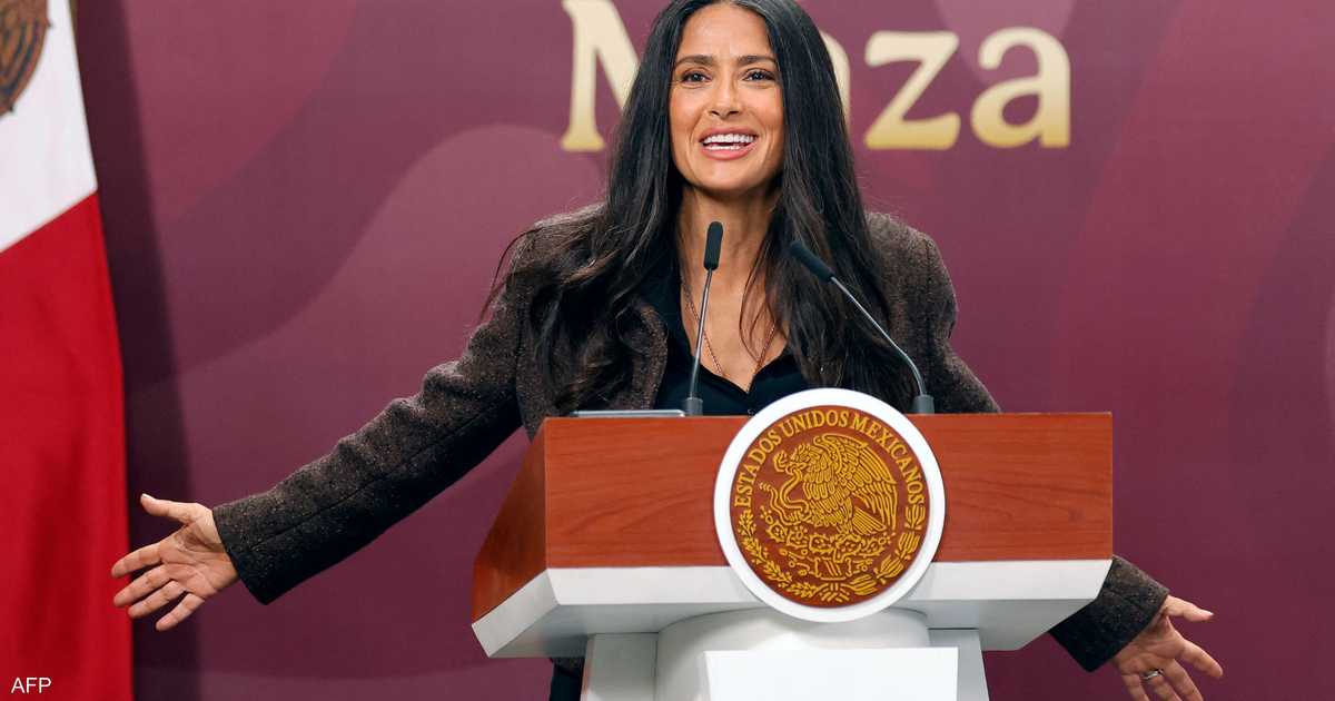 "للدفاع عن صورة المكسيك".. سلمى حايك تنتج فيلما سينمائيا