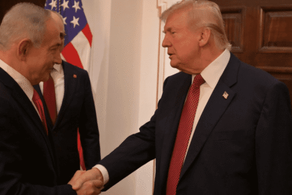 نتنياهو يلتقي ترامب لإجراء محادثات بشأن إيران