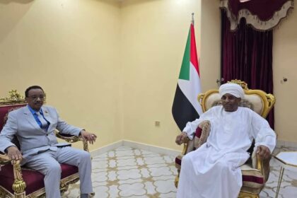 الجامعات السودانية ترفض تنفيذ قرار رئيس الوزراء بإعفاء المائة الأوائل من الرسوم الدراسية