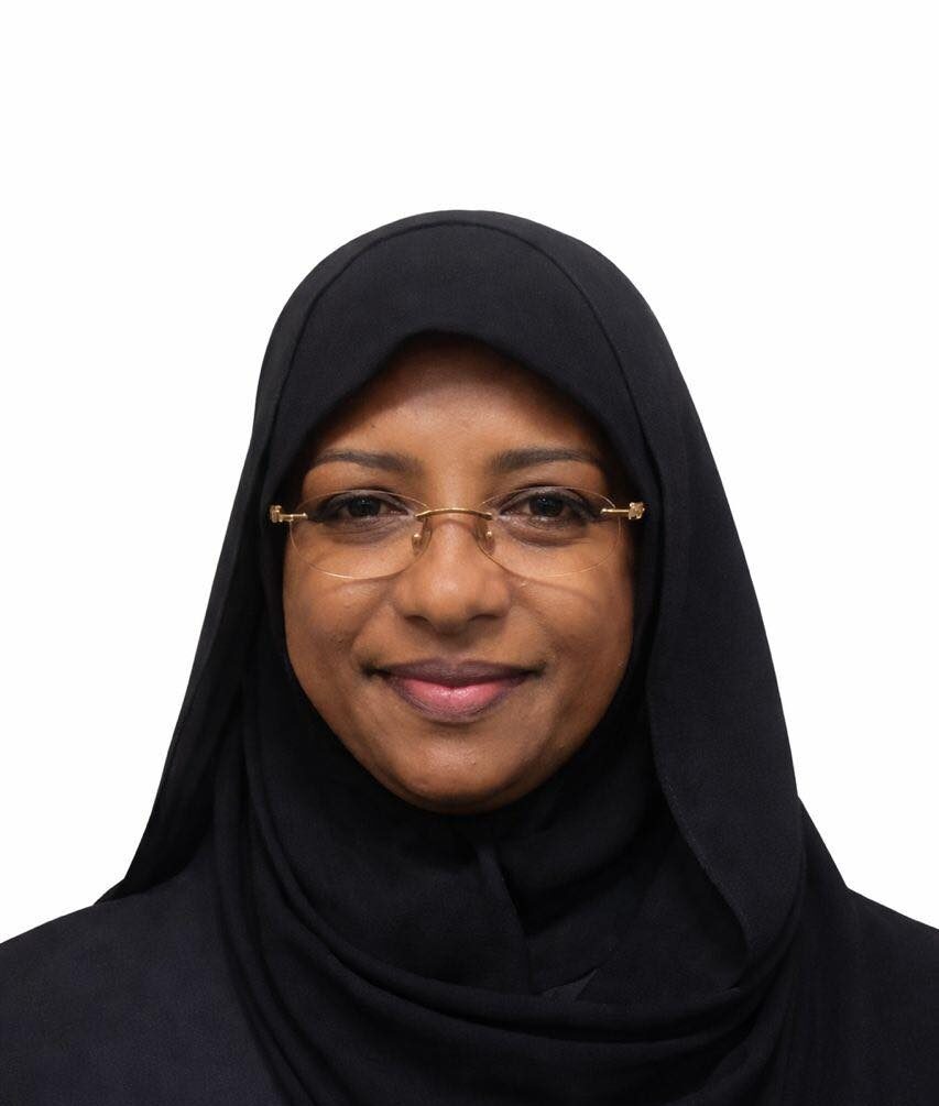 قيادي في المؤتمر الوطني يرد على سناء حمد: تعيشين انفصالًا عن الواقع