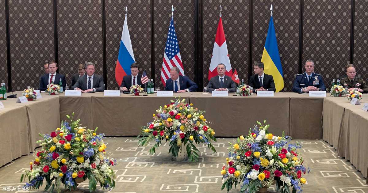 انتهاء اليوم الأول من المباحثات بشأن أوكرانيا في جنيف