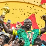 أزمة السنغال والمغرب.. رئيس الكاف يرد على "اتهامات الفساد"