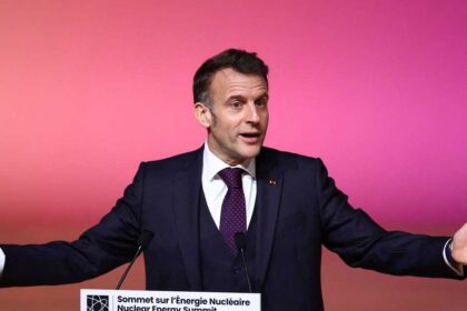 ماكرون: مفاوضات لبنان وإسرائيل مرهونة بموافقة تل أبيب