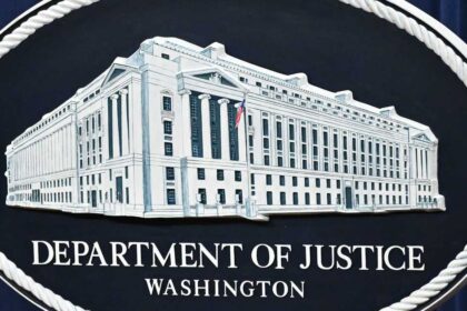 أميركا تفكك شبكة سيبرانية إيرانية لاستهداف صحفيين ومعارضين