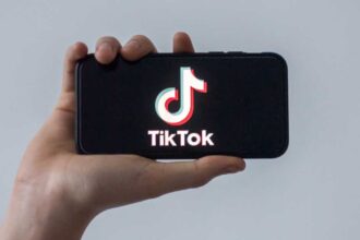 ضغوط أوروبية من أجل "حد أدنى" لسن مستخدمي منصات التواصل