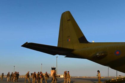 واشنطن تستعد لإرسال آلاف الجنود الإضافيين إلى الشرق الأوسط