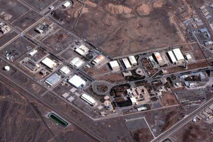 بعد القصف.. الطاقة الذرية تكشف مستويات الإشعاع في نطنز