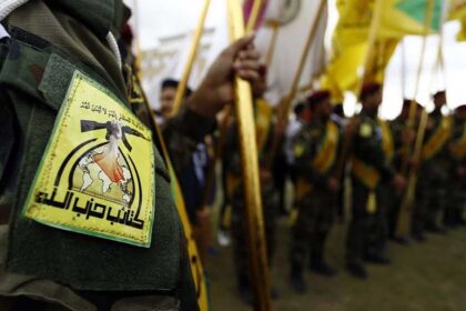 قصف قاعدة للحشد في العراق.. وكتائب حزب الله تتوعد أميركا