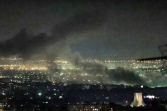 إسرائيل تعلن شن ضربات في وسط طهران