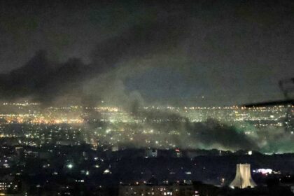 إسرائيل تعلن شن ضربات في وسط طهران