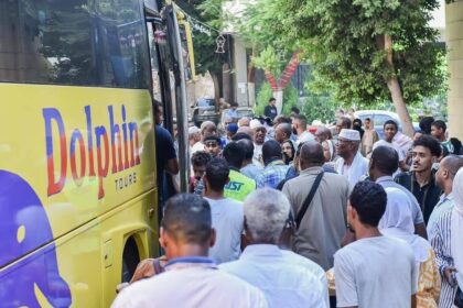 لجنة “الأمل للعودة الطوعية” تحذر من السودانيين في مصر من عمليات احتيال