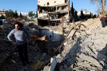 تقرير: مصر وقطر وتركيا تقود جهودا لوقف حرب إيران