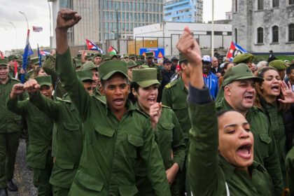 كوبا: الجيش يتحضر لهجوم عسكري أميركي