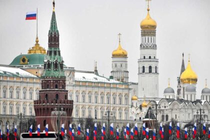 إيران مقابل أوكرانيا.. الكرملين يوضح حقيقة "مقايضة" أميركا