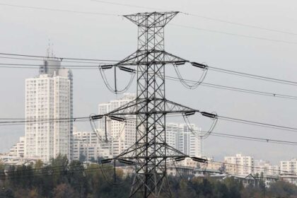 تقرير: واشنطن أبلغت إسرائيل بتأجيل ضرب محطات الطاقة