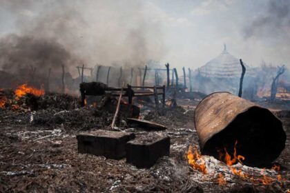 مقتل 15 شخصا في قصف على مدينة لقاوة جنوبي السودان