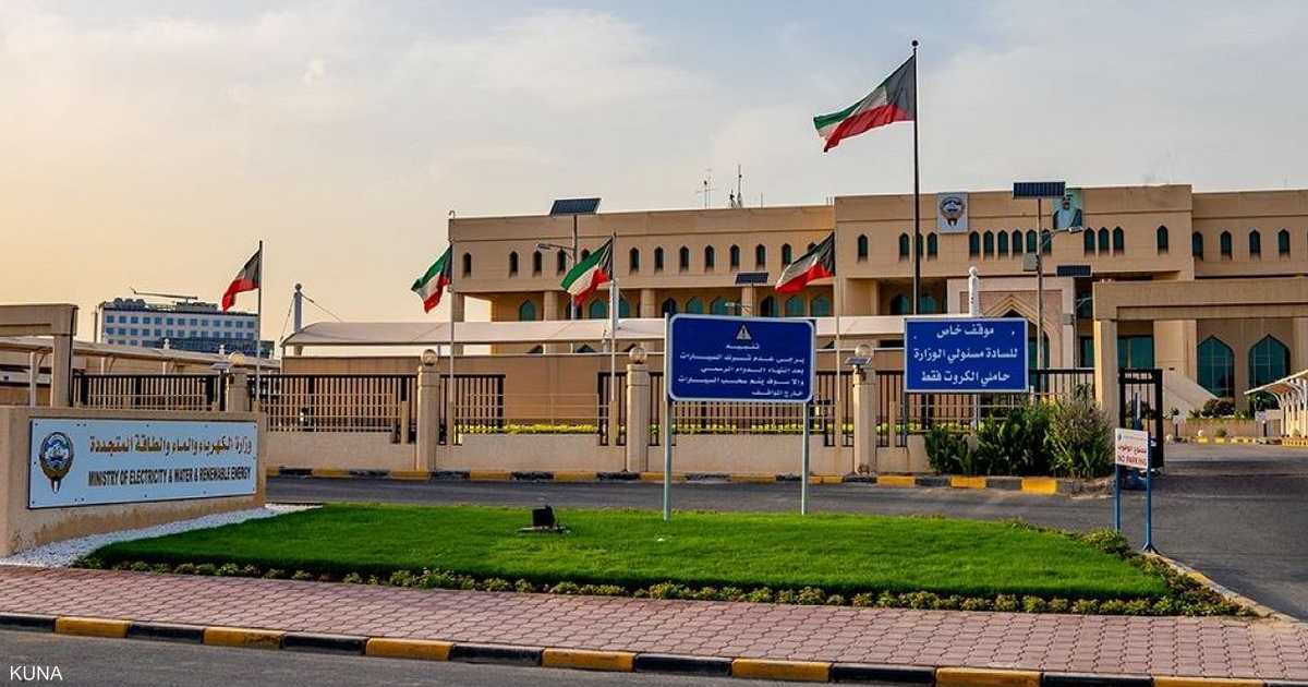 الكويت.. شظايا تخرج 7 خطوط كهرباء عن الخدمة