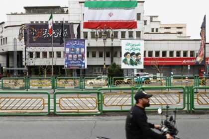 تقارير: وقف الهجمات على إيران يقتصر على منشآت الطاقة