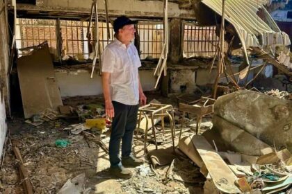 الخرطوم تستعيد نبضها.. ومدير المدرسة الأمريكية يصل السودان