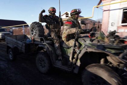 الجيش الروسي يقصف مصانع صواريخ ومطارات عسكرية أوكرانية