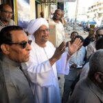 رئيس الوزراء يصدر توجيهات حاسمة من شارع شارع الحرية ويحرض التجار على التمرد