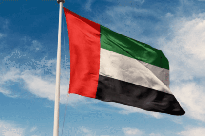 الإمارات تدين هجمات إيران وتؤكد جاهزيتها لحماية أمنها