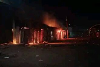 الغرفة التجارية السوكي تعلن الإضراب بسبب حرائق في السوق