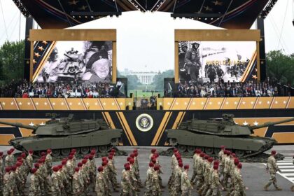 تستعد للانتشار.. ماذا نعرف عن الفرقة 82 الأميركية؟