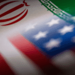 قنابل خارقة.. ضربات أميركية تستهدف صواريخ إيرانية قرب هرمز