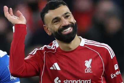 كاراغر: صلاح قد يؤجل الانتقال إلى السعودية