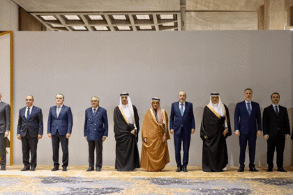 الرياض.. الاجتماع الوزاري يطالب إيران بوقف اعتداءاتها فورا