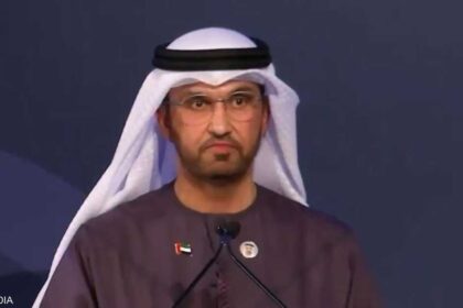 سلطان الجابر يهدي جائزة "القيادة المتميزة" إلى رئيس الإمارات