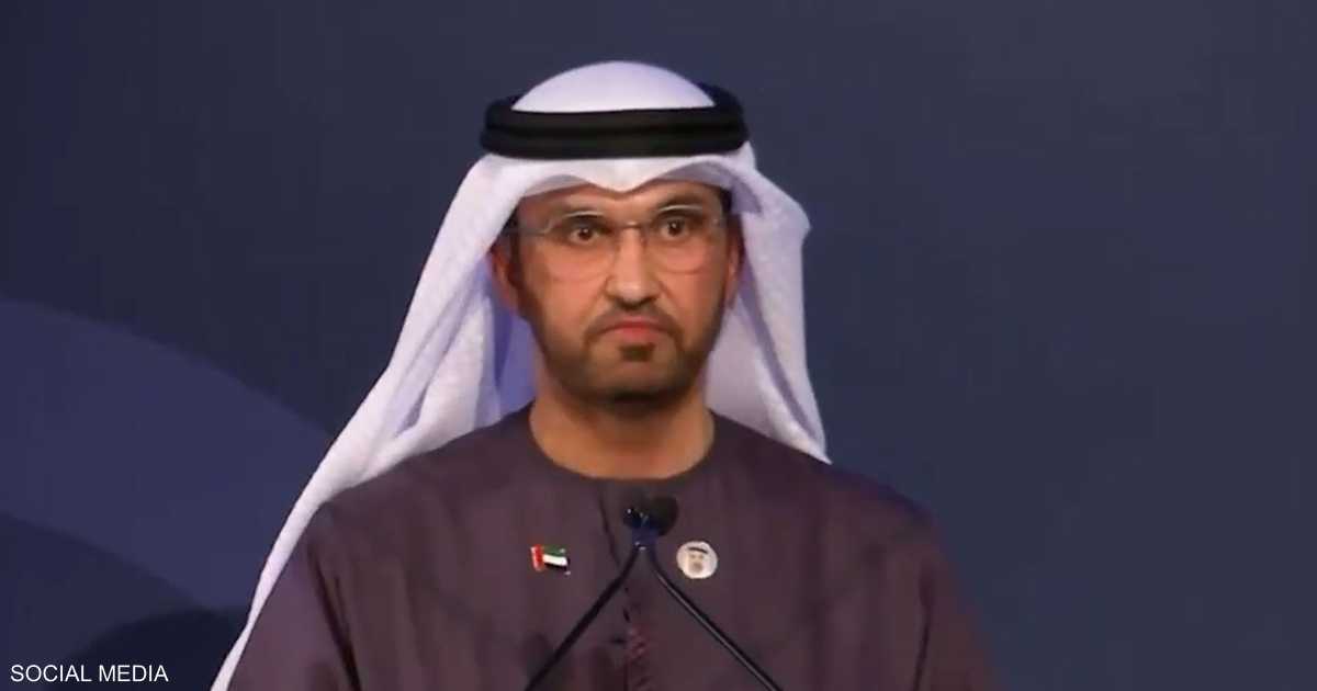 سلطان الجابر يهدي جائزة "القيادة المتميزة" إلى رئيس الإمارات