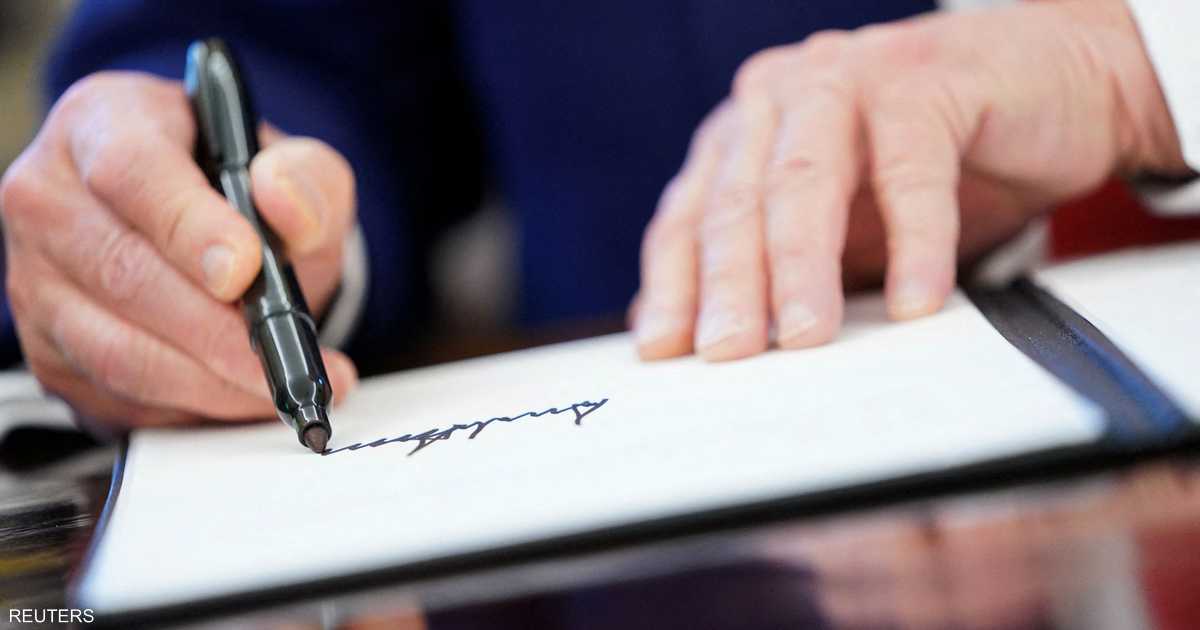 في سابقة تاريخية.. توقيع ترامب سيظهر على العملة الأميركية
