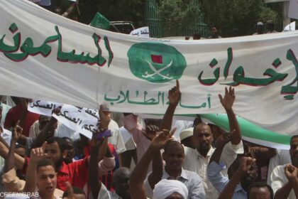 خاصالإخوان والجيش.. أضرار "كارثية" على أمن واقتصاد السودان