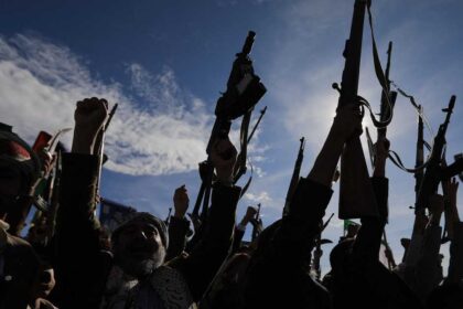 بيان حوثي بشأن "المشاركة في حرب إيران"