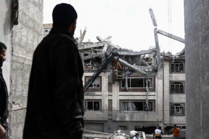 غارات إسرائيلية على طهران.. وهجمات صاروخية إيرانية