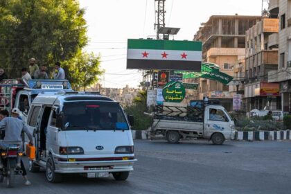 سماع دوي انفجارات في دمشق وريفها.. وتقارير إعلامية تفسر